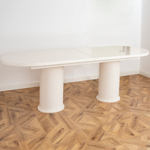 Masa cu riflaje extensibila ovala 240/270x90 cm, ALBA