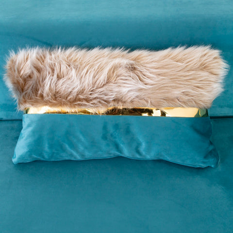 CANAPEA 3 LOCURI NOVO, TAPITATA TURCOAZ CU AURIU