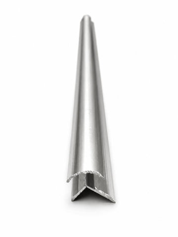 Colț exterior decorativ pentru plăci PVC – finisaj premium argintiu